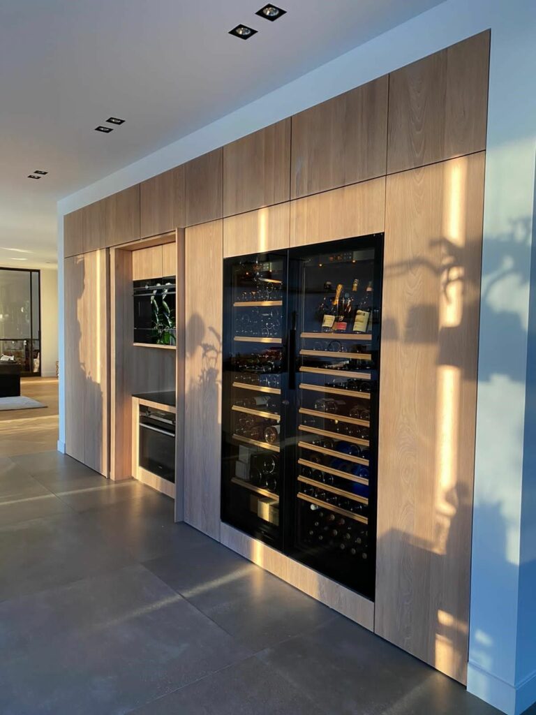 cave à vin design electrique intégrée